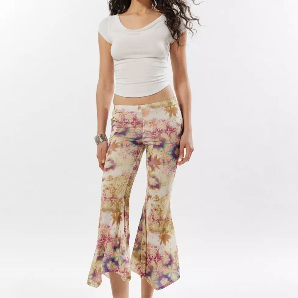 Silence + Noise Urban Outfitters "Tina" Flare Pants - Floral Snake Print